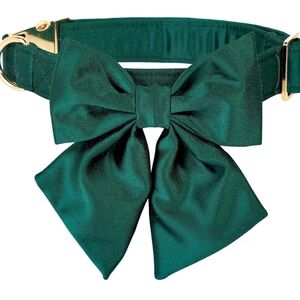 Large Dark Green Bow Dog Collar